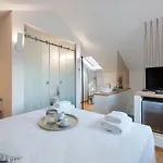 Appartement Arieni Sea View House *