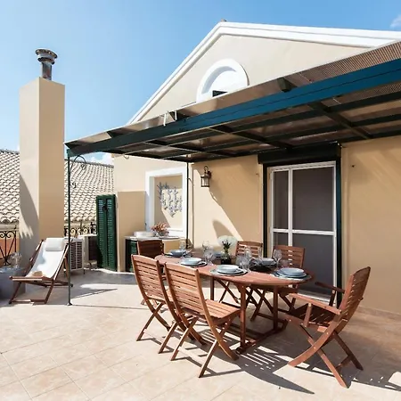 شقة Arieni Sea View House *